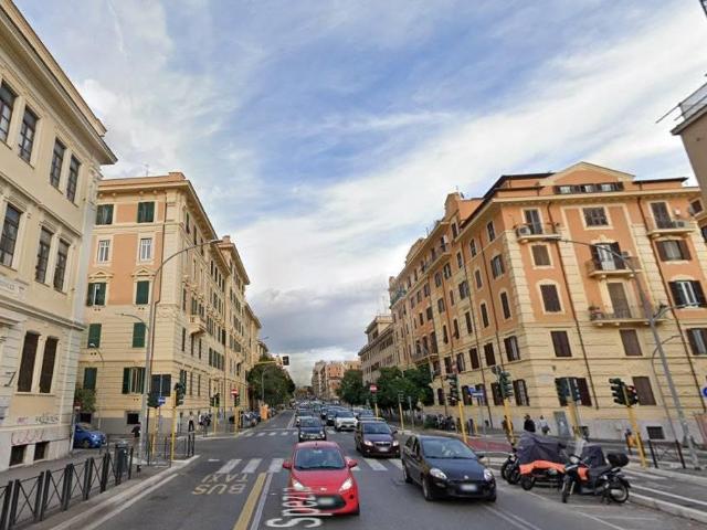 Appartamento in affitto a Municipio Roma VII, Roma Capitale