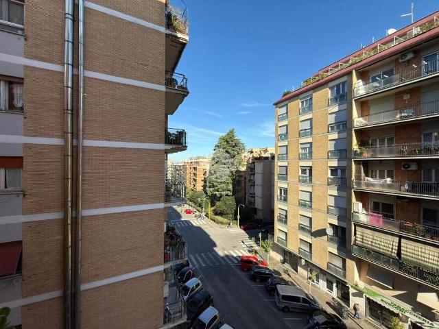 Appartamento in affitto a Municipio Roma IV, Roma Capitale