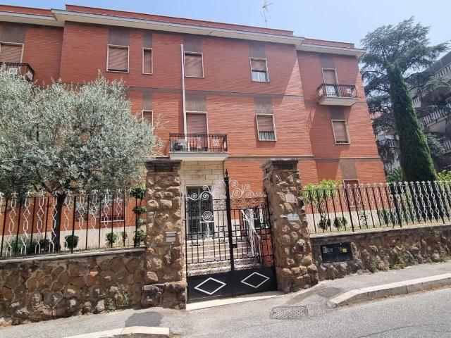Appartamento in affitto a Municipio Roma III, Roma Capitale