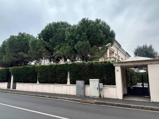 Attico in affitto a Zona Omogenea Milano Nord, Cusano Milanino