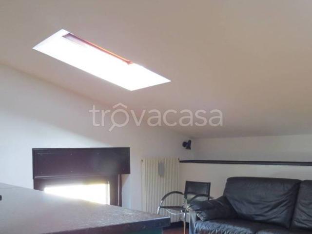 Attico in affitto a Cormôr Alto, Reana Del Roiale