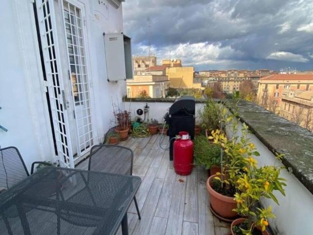 Appartamento in affitto a Municipio Roma I, Roma Capitale