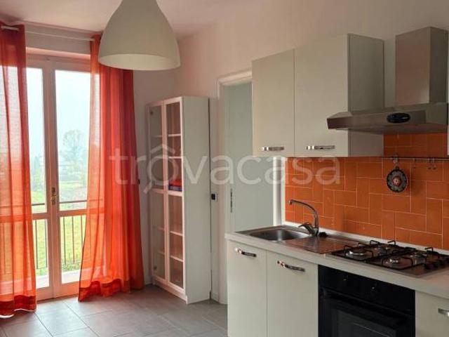 Appartamento in affitto a Barbianello, Pavia