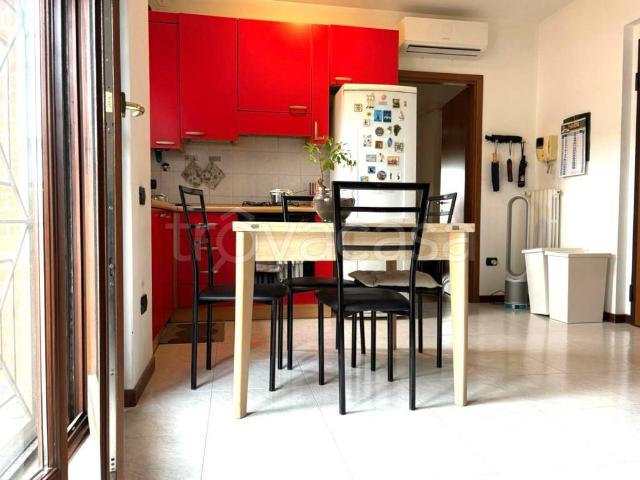 Appartamento in affitto a Municipio 9, Milano