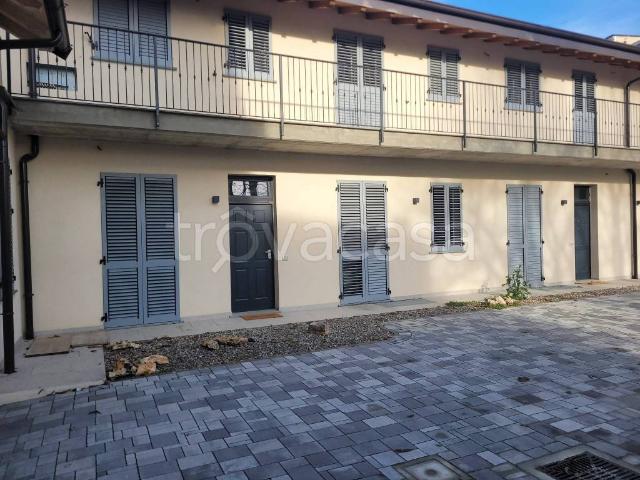 Appartamento in affitto a Lucernate, Rho