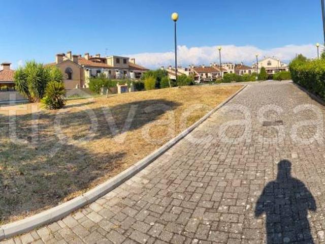Appartamento in affitto a Guidonia Montecelio, Roma Capitale