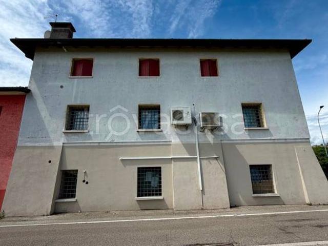 Appartamento in affitto a Rosà, Veneto
