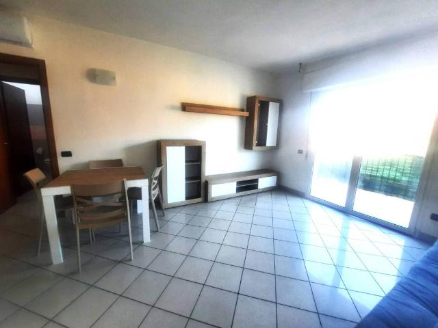 Appartamento in affitto a Rovagnasco, Segrate