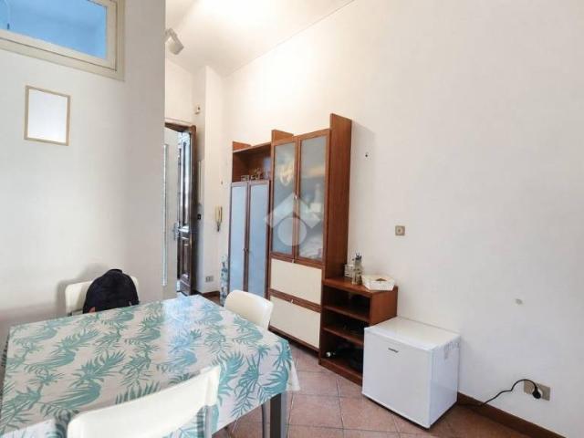 Appartamento in affitto a Circoscrizione 8, Piemonte