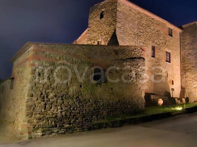 Appartamento in affitto a Palazzo Del Pero, Toscana