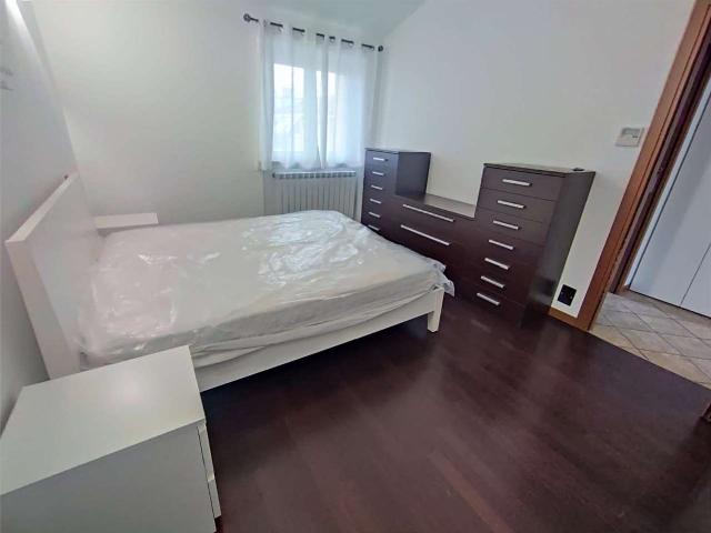 Appartamento in affitto a Oltresempione, Legnano