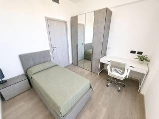 Stanza in affitto a Medio Ponente, Serra Riccò