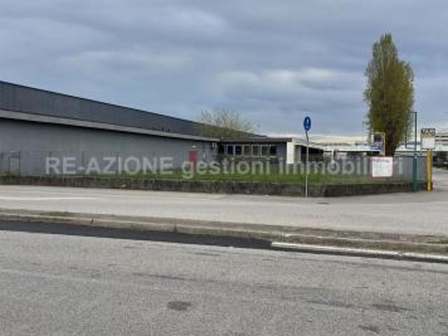 Capannone in affitto a Vicenza, Veneto