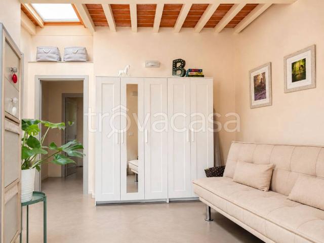 Villa Indipendente in affitto a San Giusto, Prato