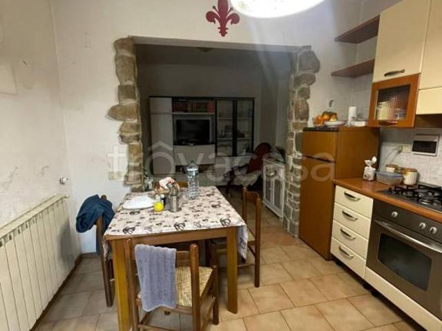 Villa Indipendente in affitto a Prato, Toscana