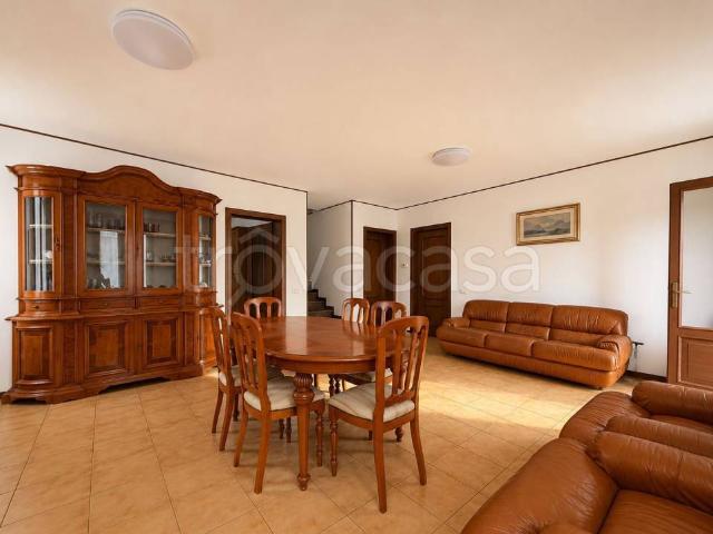 Villa Indipendente in affitto a Villorba, Veneto