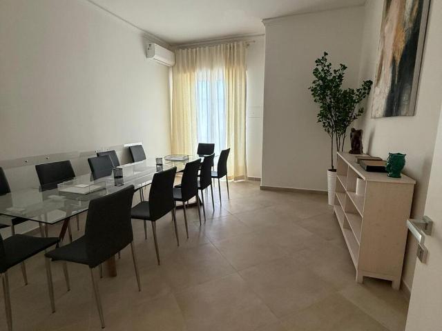 Ufficio in affitto a Acireale, Sicilia