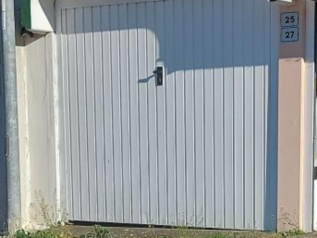 Box in affitto a Unione dei comuni Terre dei Peligni, Raiano
