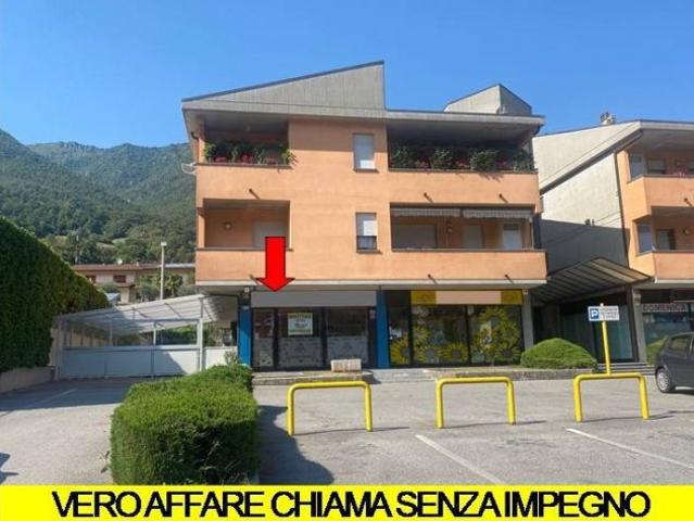 Locale Commerciale in affitto a Rova, Endine Gaiano