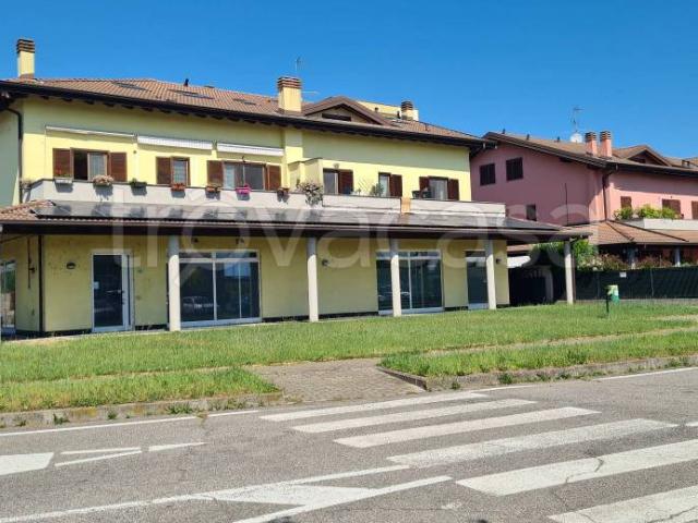 Attico in affitto a Gropello Cairoli, Lombardia