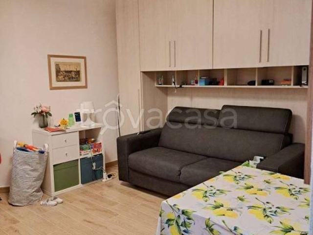 Monolocale in affitto a Fabbricotti, Livorno