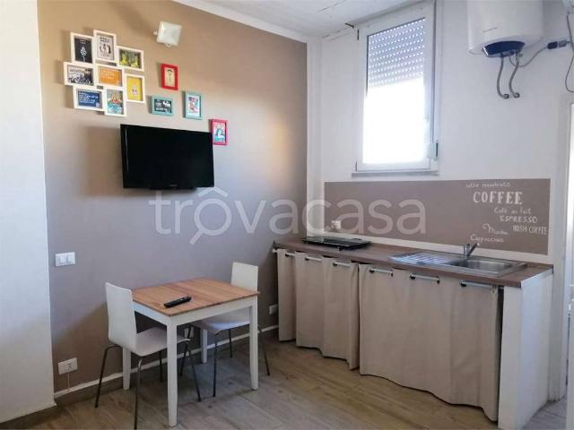 Monolocale in affitto a Selinunte, Milano