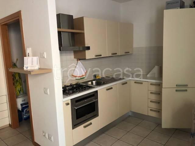 Monolocale in affitto a Sud, Brenzone