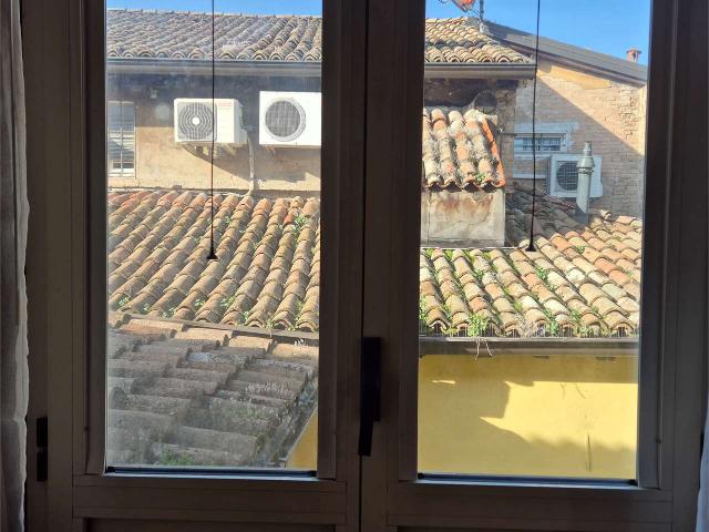 Appartamento in affitto a San Prospero città, Re