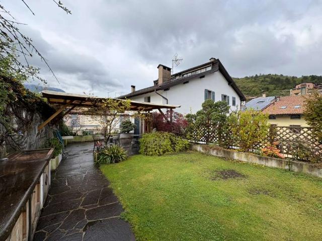 Appartamento in affitto a Territorio Val d'Adige, Trento