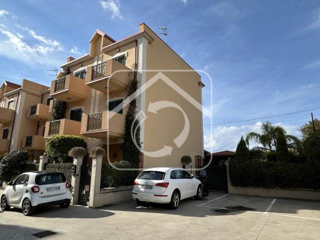Villa Indipendente in affitto a Calabria, Reggio Calabria