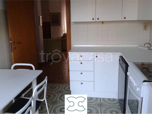 Appartamento in affitto a Castegnate, Castellanza