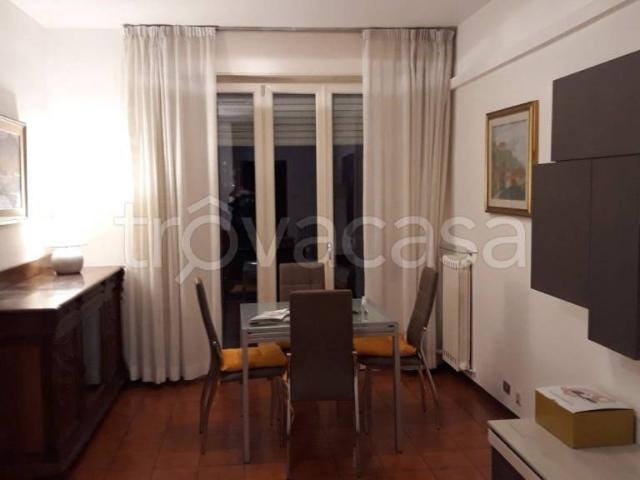 trilocale in affitto a Modena