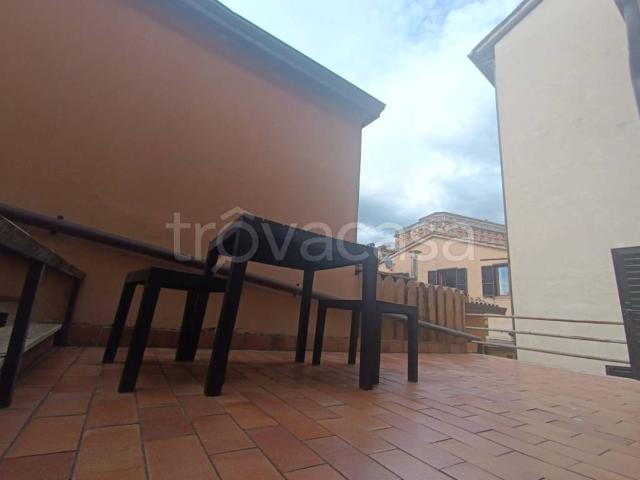 Appartamento in affitto a Sant'Erminio, Cenerente