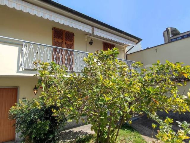 Villa Schiera in affitto a Voghera, Pavia