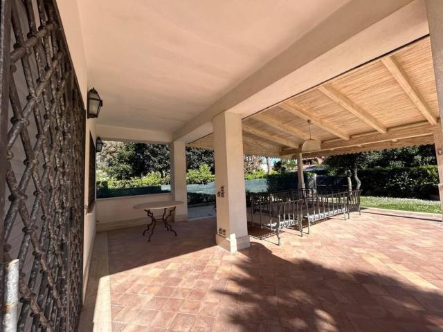 Villa Indipendente in affitto a Roma Capitale, Lazio