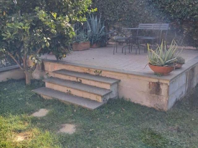 Villa Indipendente in affitto a Colle Biadaro, Roma Capitale