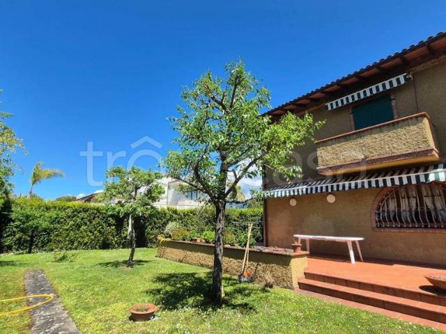 Villa Indipendente in affitto a Vittoria Apuana, Forte Dei Marmi