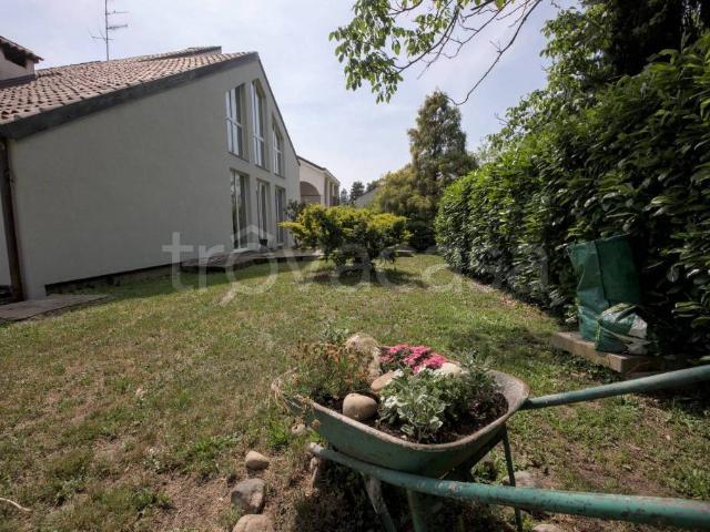Villa Indipendente in affitto a Vinago, Mornago