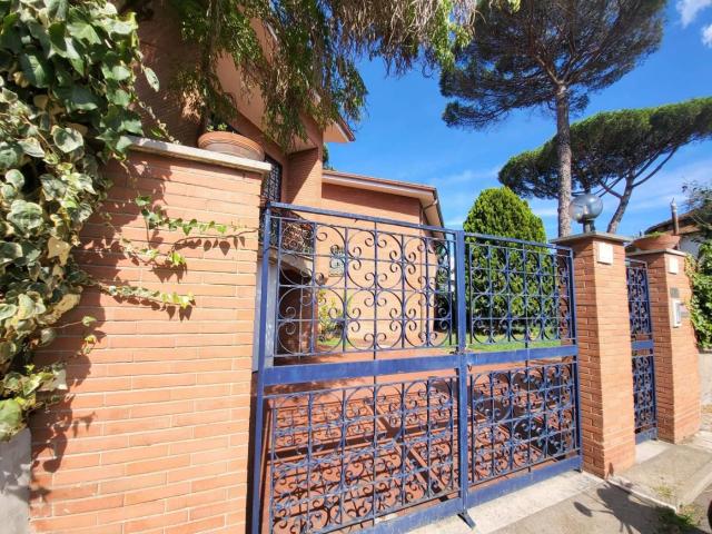 Villa Indipendente in affitto a Axa, Roma Capitale