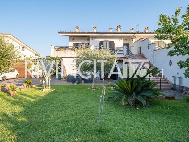Villa Indipendente in affitto a Casal Lumbroso, Roma Capitale