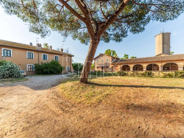 Villa Indipendente in affitto a Roma Capitale, Lazio