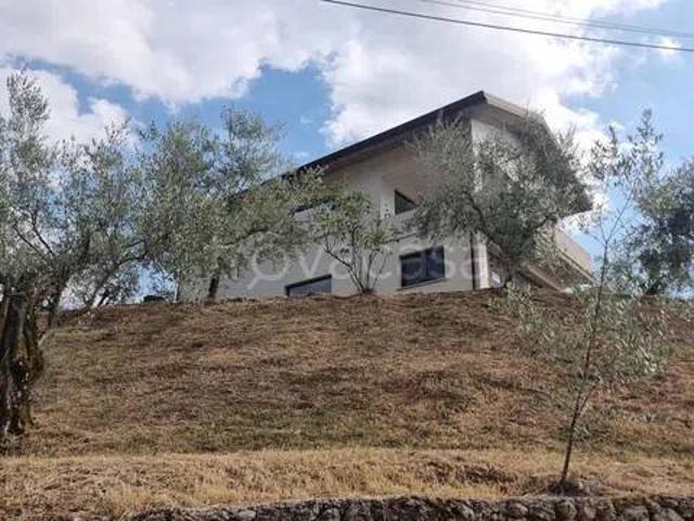 Villa Indipendente in affitto a Fontechiari, Lazio