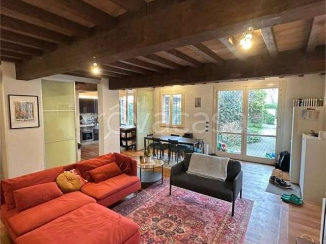 Villa Indipendente in affitto a Modena, Reggio Emilia