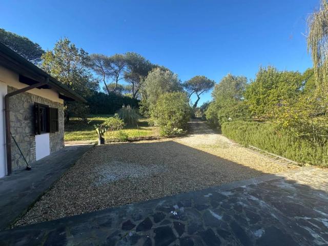 Villa Indipendente in affitto a Municipio Roma XV, Roma Capitale