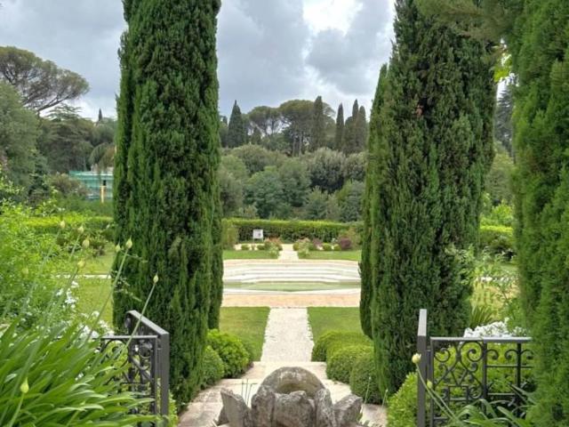 Villa Indipendente in affitto a Municipio Roma I, Roma Capitale