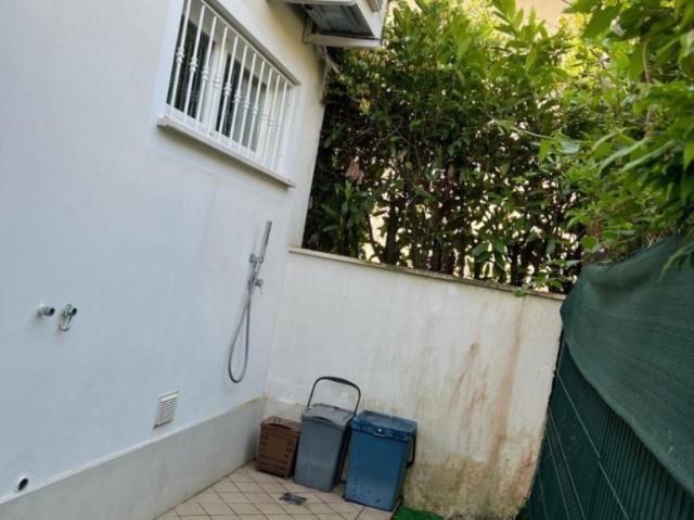 Villa Indipendente in affitto a Roma Imperiale, Forte Dei Marmi