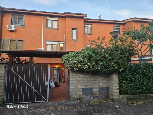 Villa Indipendente in affitto a Axa, Roma Capitale