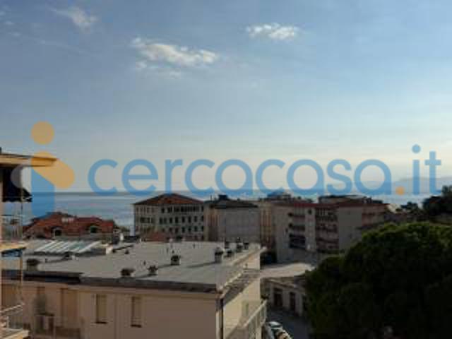 Appartamento in affitto a Varazze, Savona
