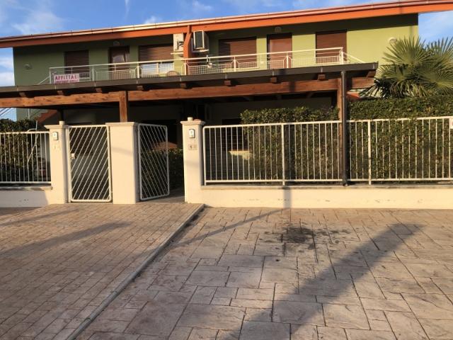 Appartamento in affitto a Montenero di Bisaccia, Molise