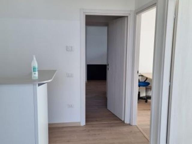 Ufficio in affitto a Brenzone, Veneto